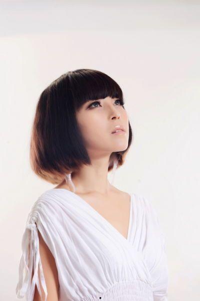 崔子格资料个人资料,才华横溢的音乐才女，多才多艺的人生旅程