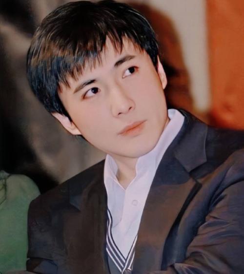 朱佳煜的亲生父母照片,揭开神秘面纱背后的温馨故事