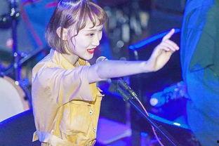 陈雪凝个人资料年龄,青春绽放，才华横溢的00后歌手”